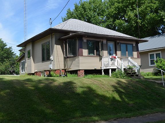 3rd image of 423 N 4th St