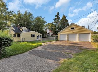 515 1st St SE, Little Falls, MN 56345