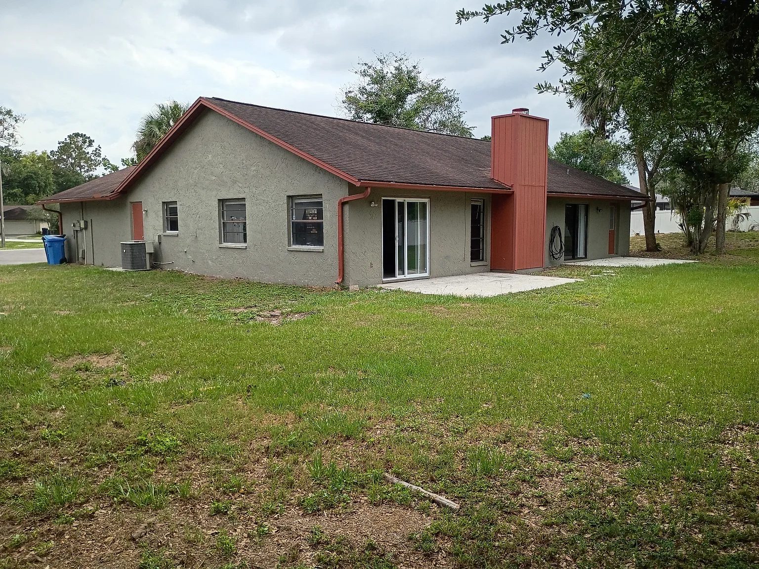 3 bed, 1718 sqft, $2,300 — Photo 2