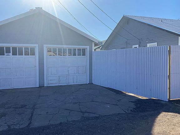 4th image of 413 & 415 Buckler Ave