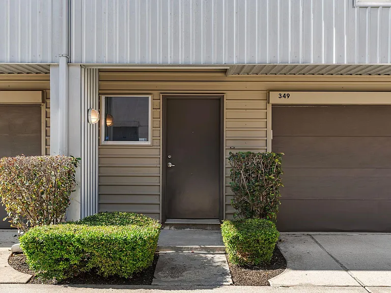349 Sydnor St — Photo 3