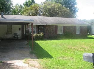 1212 E 1st St, Belzoni, MS 39038