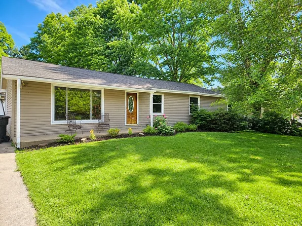 253 Thomas Ave, Munroe Falls, OH 44262