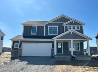 3853 Angel Oak Ln, Valparaiso, IN 46385