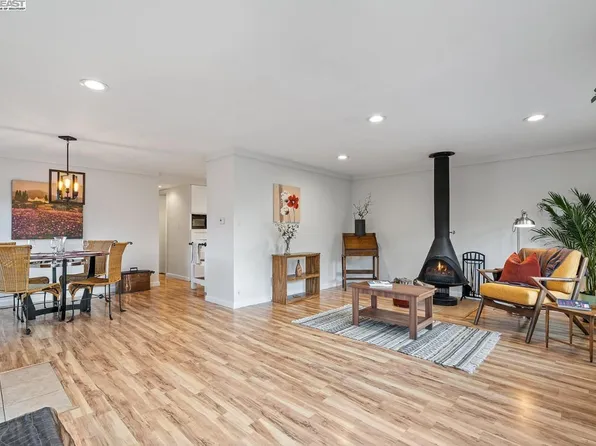 1885 E Bayshore Rd #48, Palo Alto, CA 94303