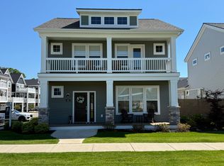 406 W Leland Dr, Whitehall, MI 49461