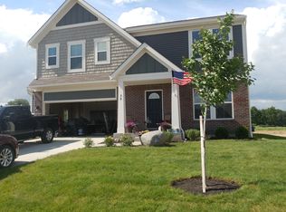 39 Burroughs Dr, Ashville, OH 43103
