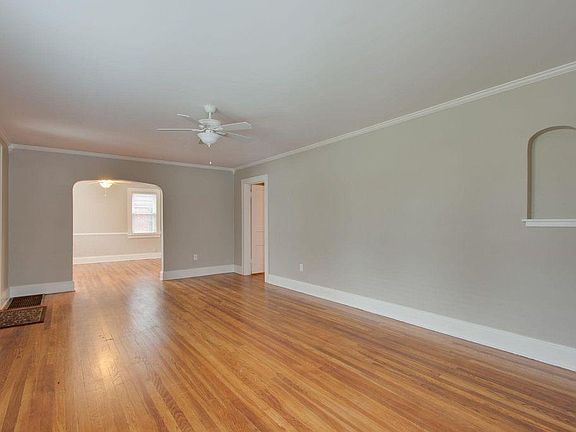 2nd image of 3207 Acklen Ave
