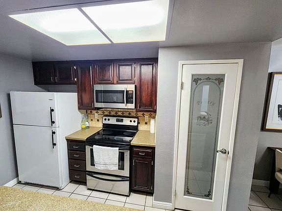 5th image of 3022 Knollwood Ave