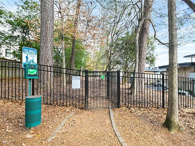 4300 Roswell Rd NE #34 — Photo 27