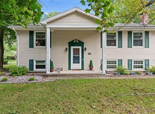 5 Hillside Dr, Batavia, NY 14020