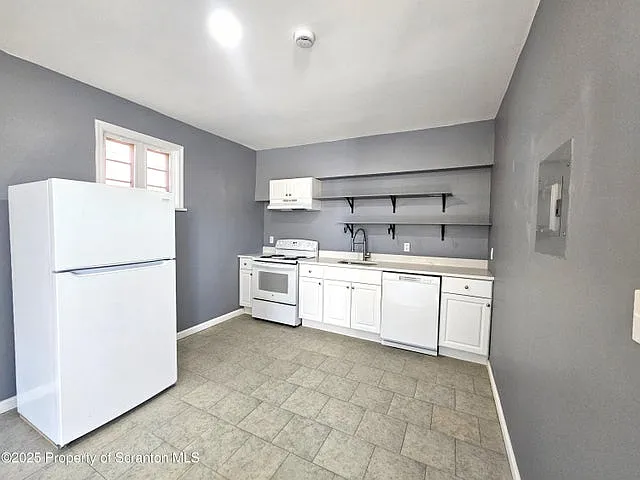 125 River Street - A — Photo 2