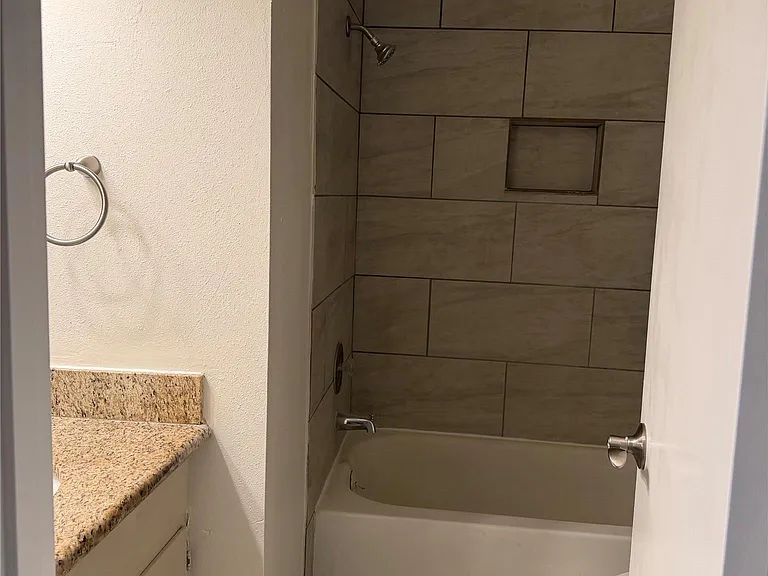 615 Luther Dr #A — Photo 15