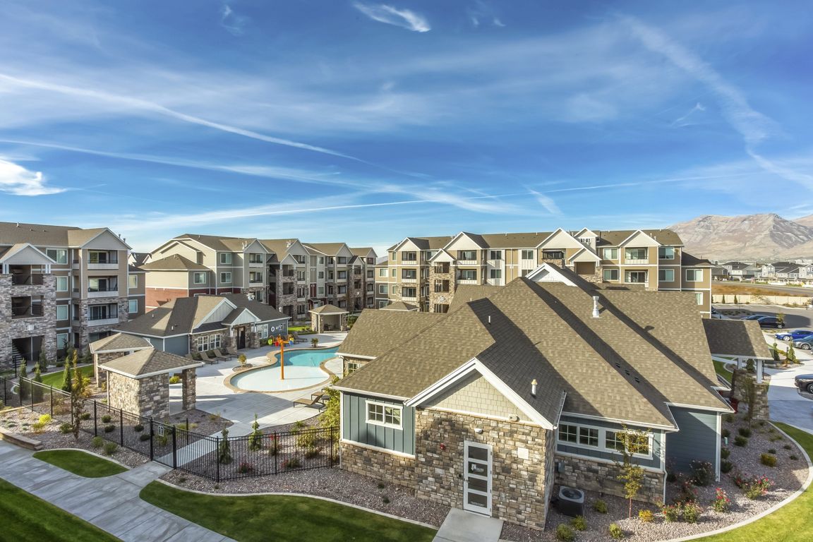 Sky view of Concord pool area