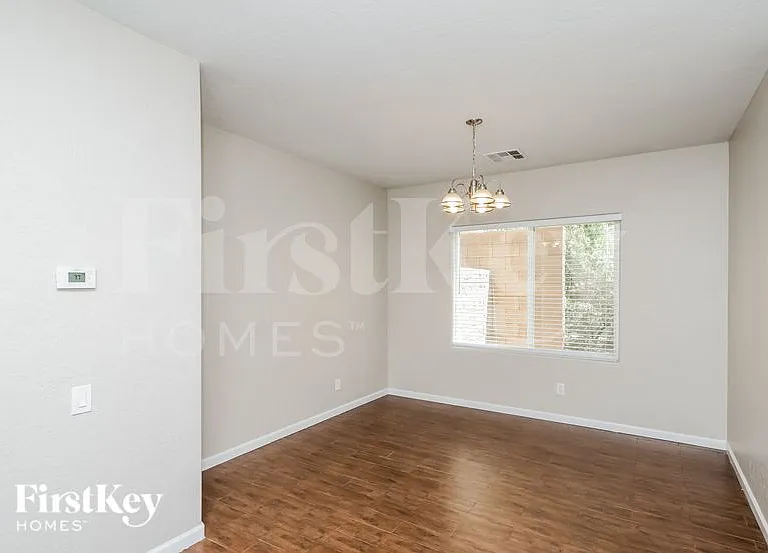 2842 Dalsetter Dr — Photo 5
