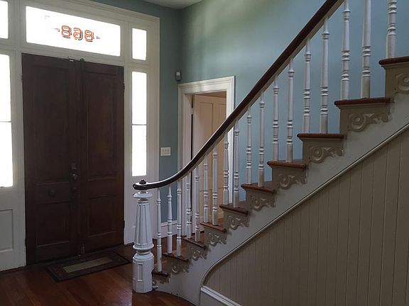 Foyer and staircase detail
