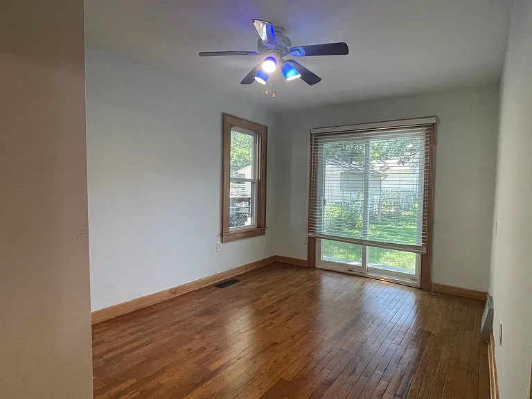 1042 N Amidon Ave — Photo 14