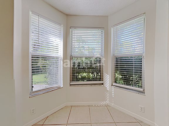 5th image of 3868 Becontree Pl