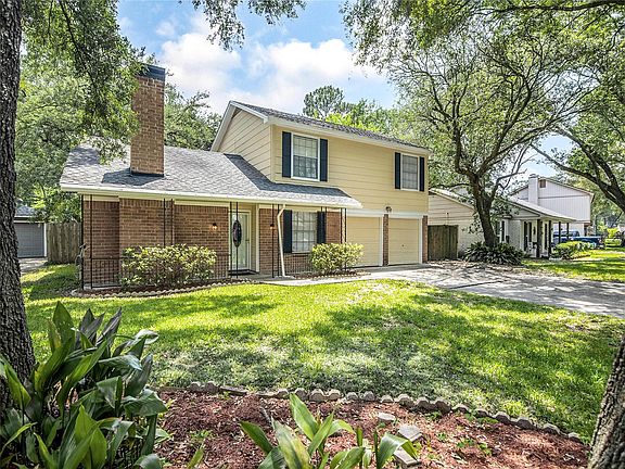 2nd image of 9814 Cantertrot Dr