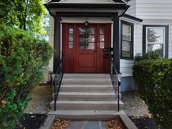 2nd image of 615 Salem St #2