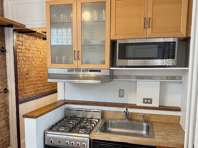 212 Avenue B #9 — Photo 2
