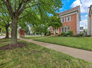 4200 Westminster Pl, Saint Louis, MO 63108