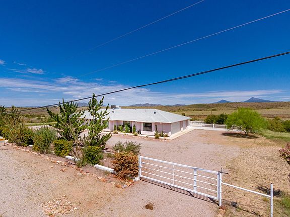 4th image of 18 Lado De Loma Dr