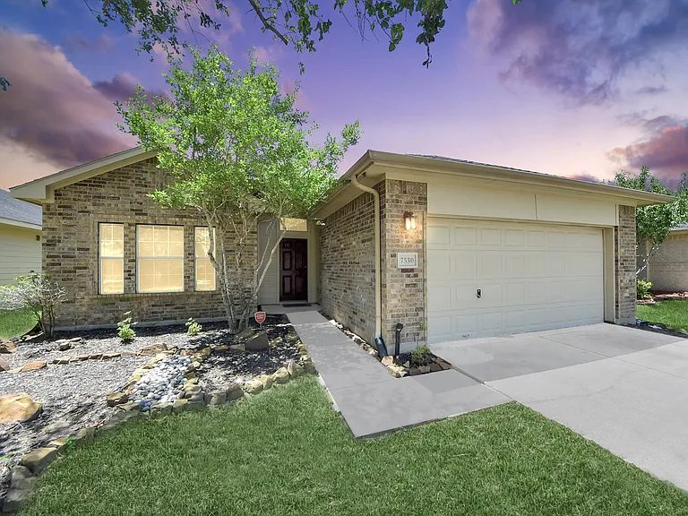 7330 Jacobs Well Dr — Photo 1