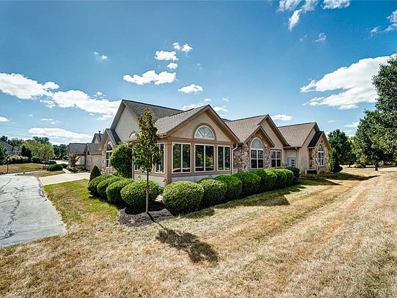 3rd image of 8825 Birkdale Hills Cir
