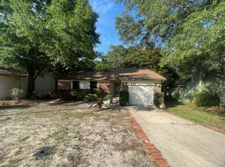 567 Woodlow Rd, Niceville, FL 32578