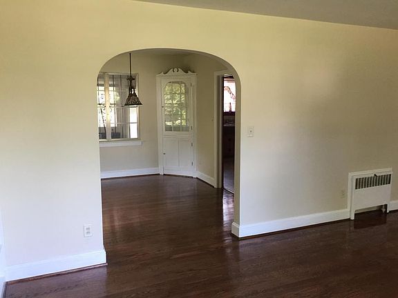 5th image of 1528 Cliff View Dr