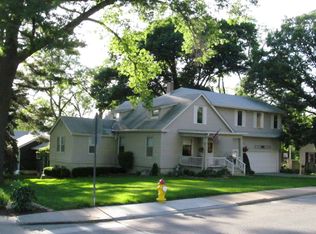 1502 N 54th St, Omaha, NE 68104