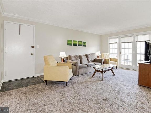 3rd image of 9467 Fairfax Blvd APT 203