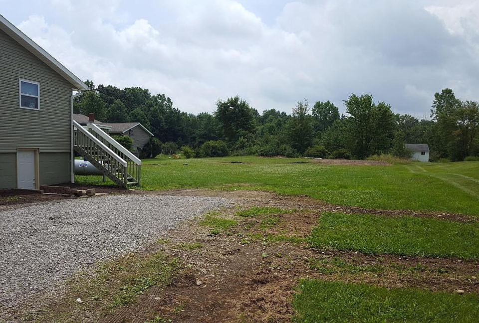 2nd image of 222 Sims Rd SW