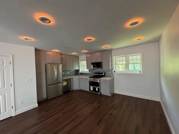 79 Towers Street image 2 of 13