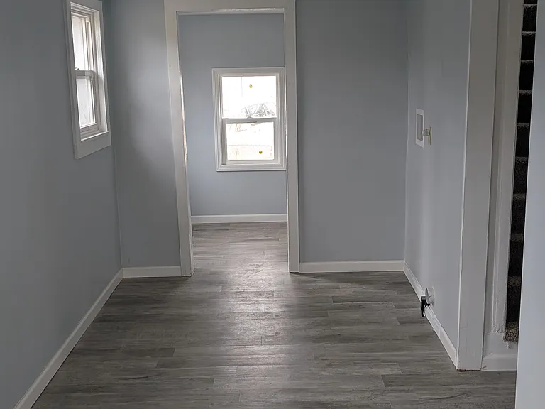 27 Warner St — Photo 4