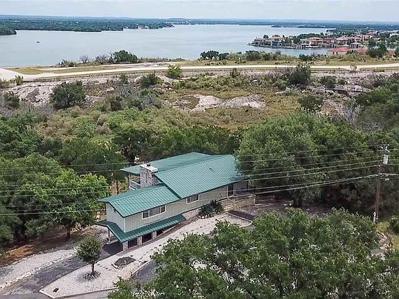 2nd image of 2609 Sunny Point Dr