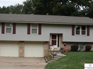 20264 Pinkney St, Elkhorn, NE 68022