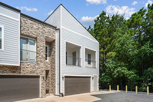 Reserve at Woodland Lakes Photo 1