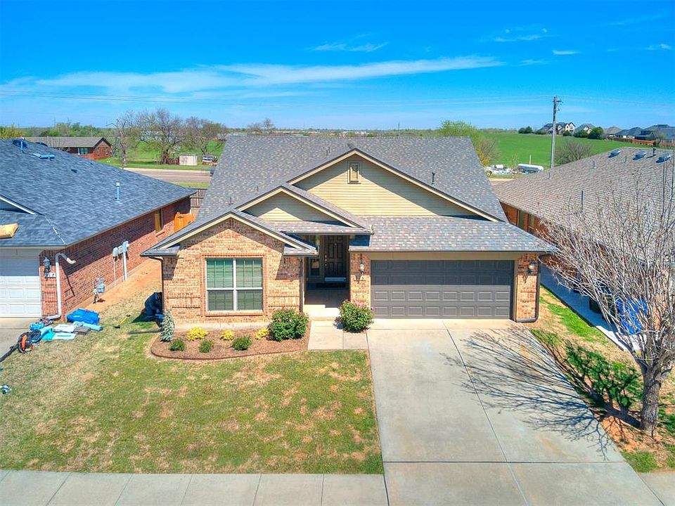 1st image of 913 Bear Mountain Dr