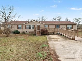 99 James Dr, Hampton, GA 30228