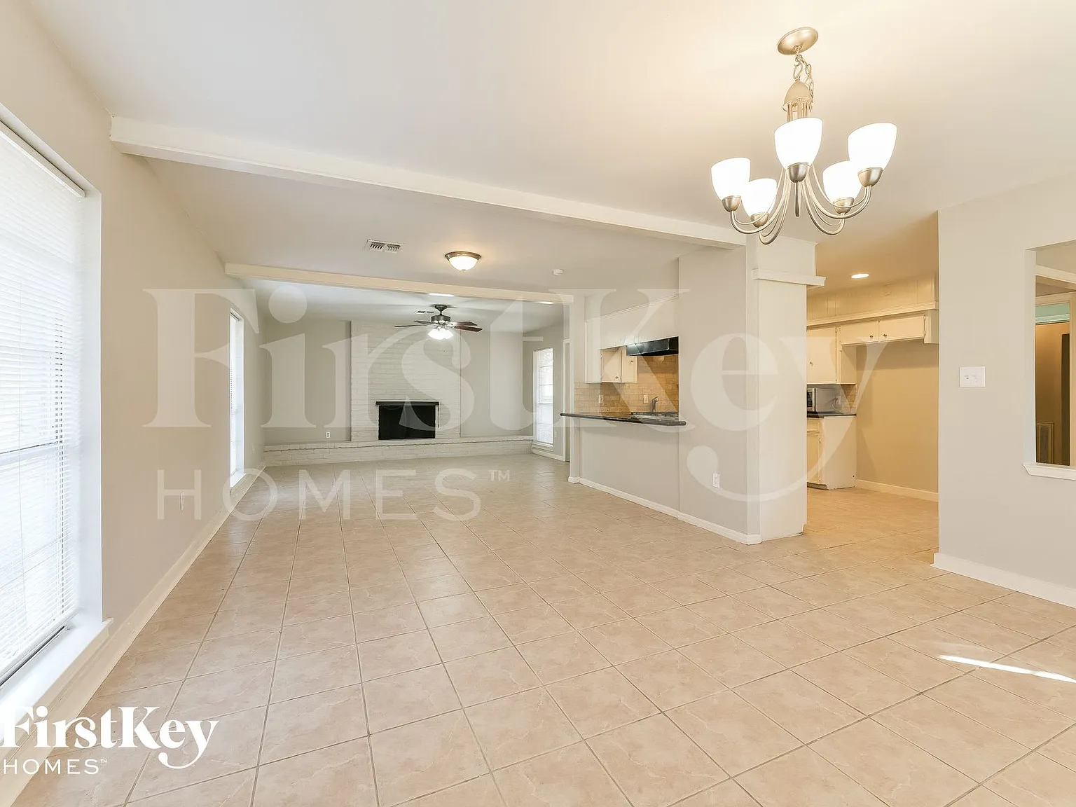 3 bed, 2.0 bath, 1786 sqft, $2,260 — Photo 4