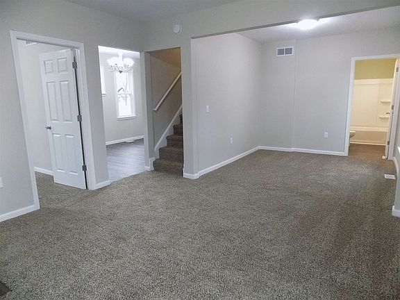 4th image of 1706 Lane Ave