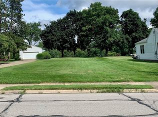 West St, Wadsworth, OH 44281