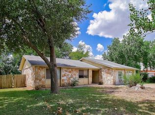 2601 Donna Dr, Taylor, TX 76574