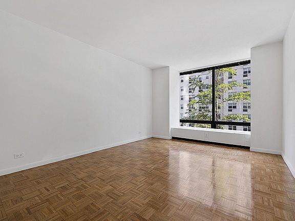 5th image of 265 E 66th St APT 10G
