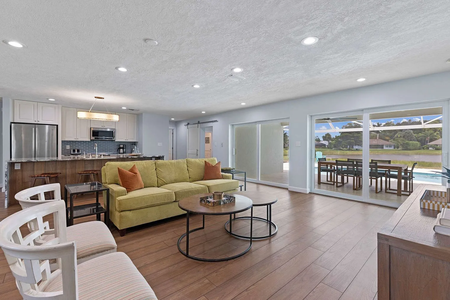 4 bed, 4.0 bath, $4,725 — Photo 1