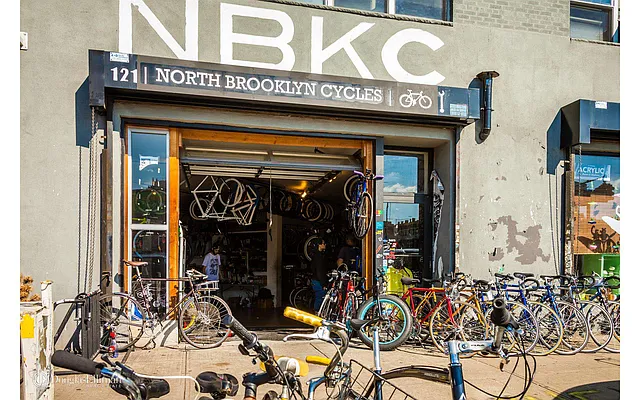 Sold by Douglas Elliman | media 26