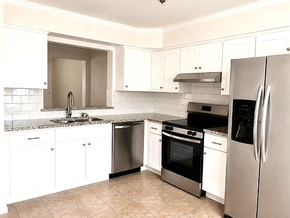 2nd image of 4431 Pepper Ridge Ct #B