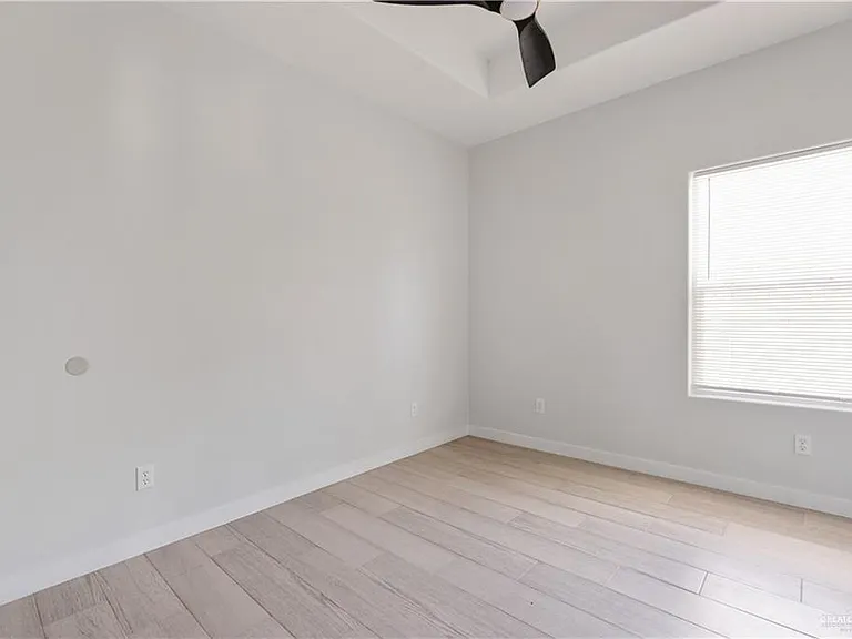 5601 Northwestern Ave #2 — Photo 8
